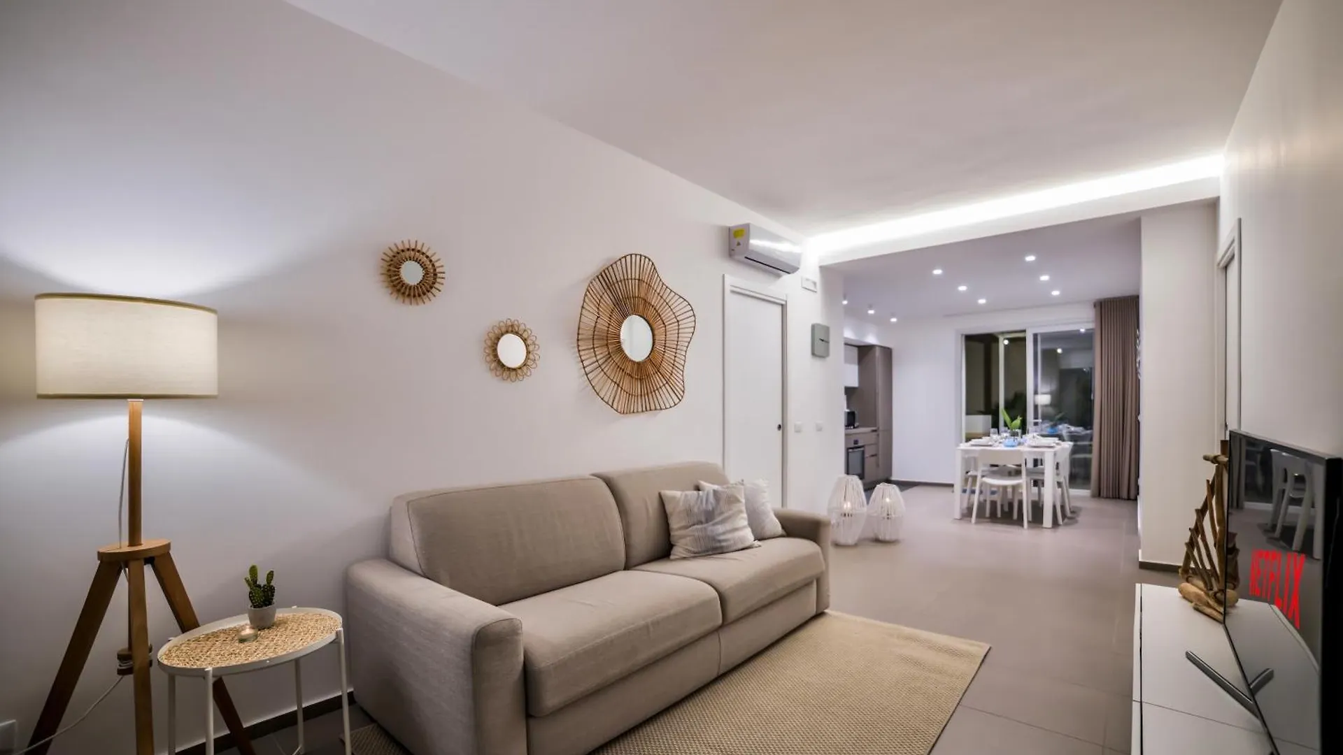 Casa Blanca Villa Exclusive With Private Pool Marina di Ragusa 0*,