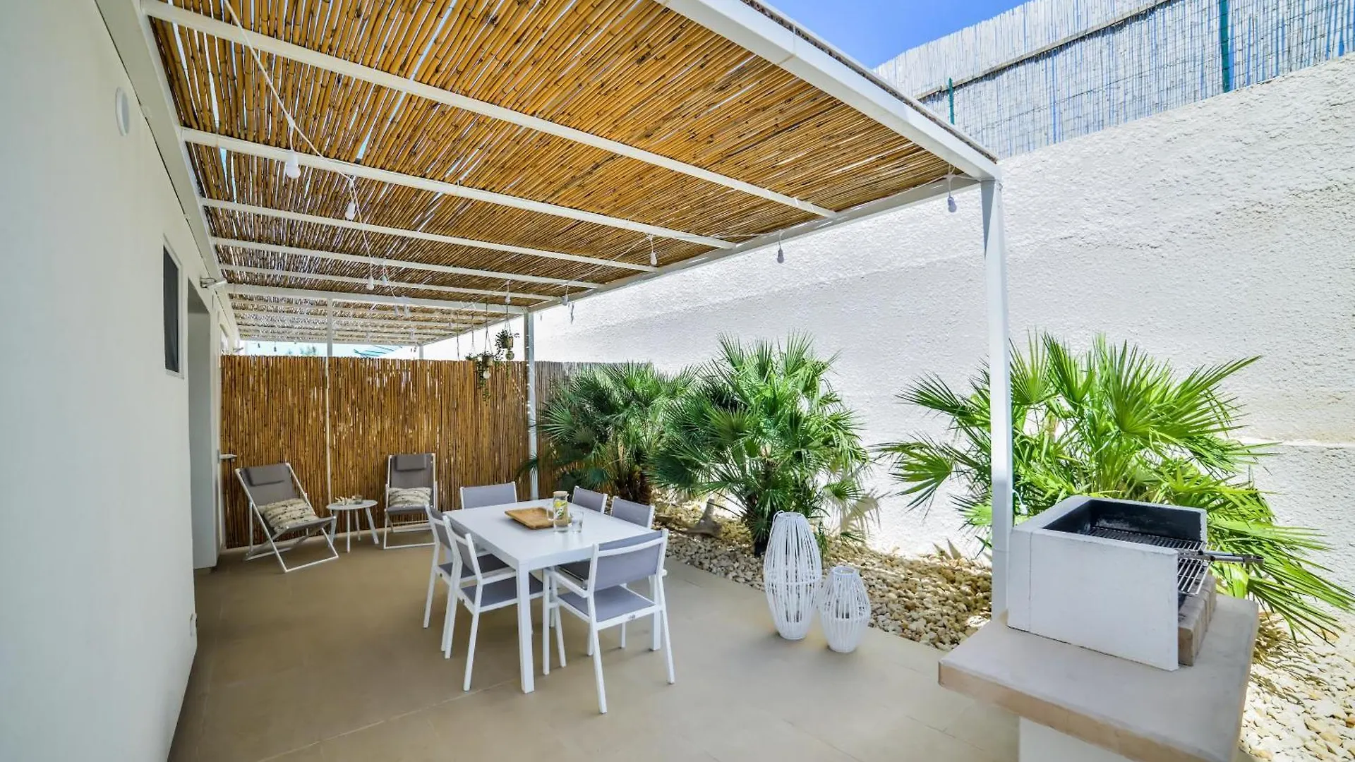 Casa Blanca Villa Exclusive With Private Pool Marina di Ragusa