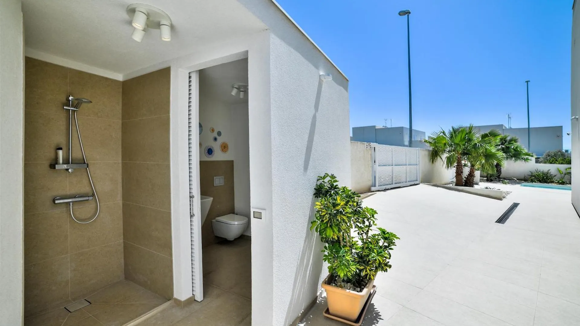 Casa Blanca Villa Exclusive With Private Pool Marina di Ragusa