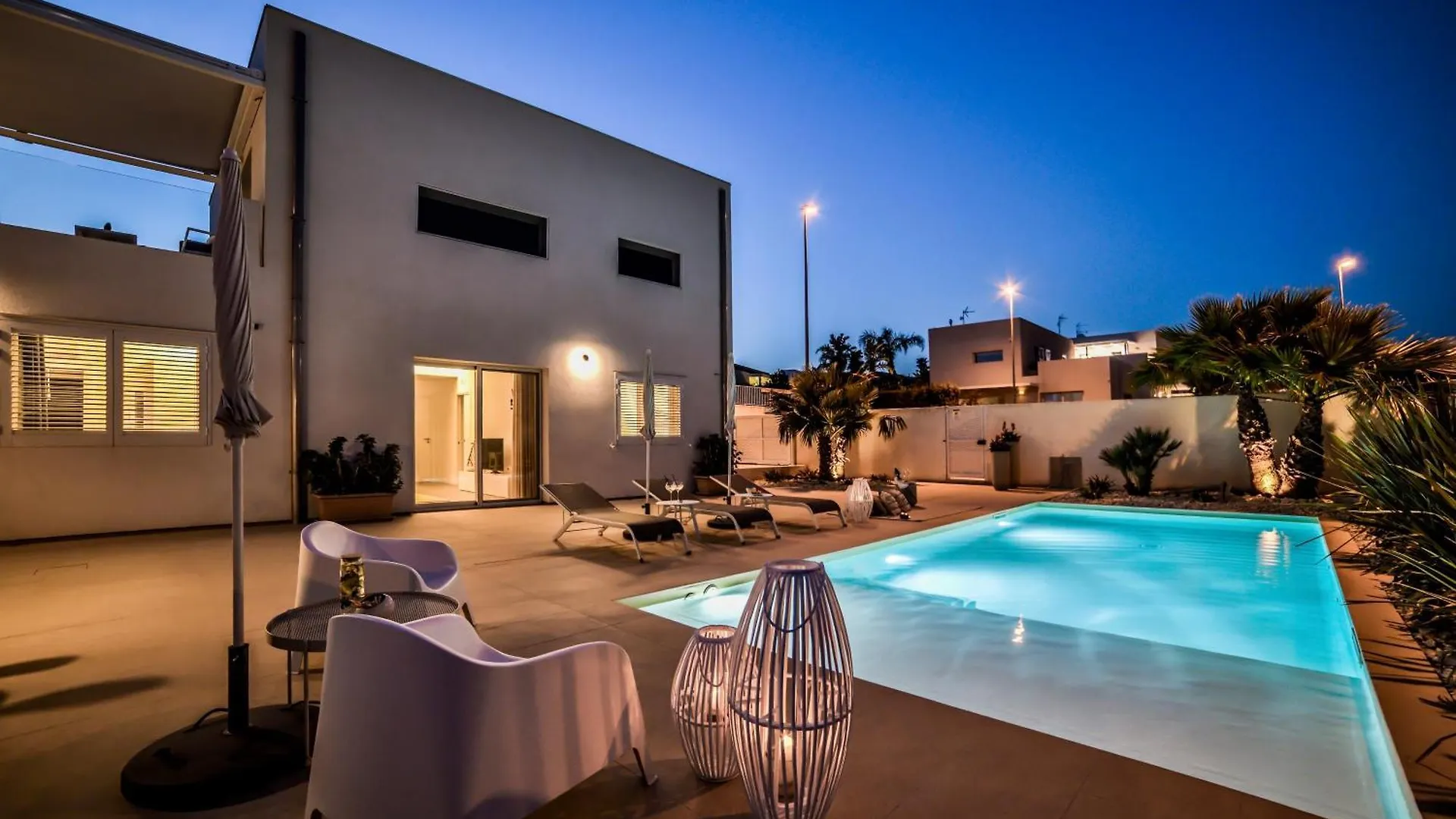 Casa Blanca Villa Exclusive With Private Pool Marina di Ragusa