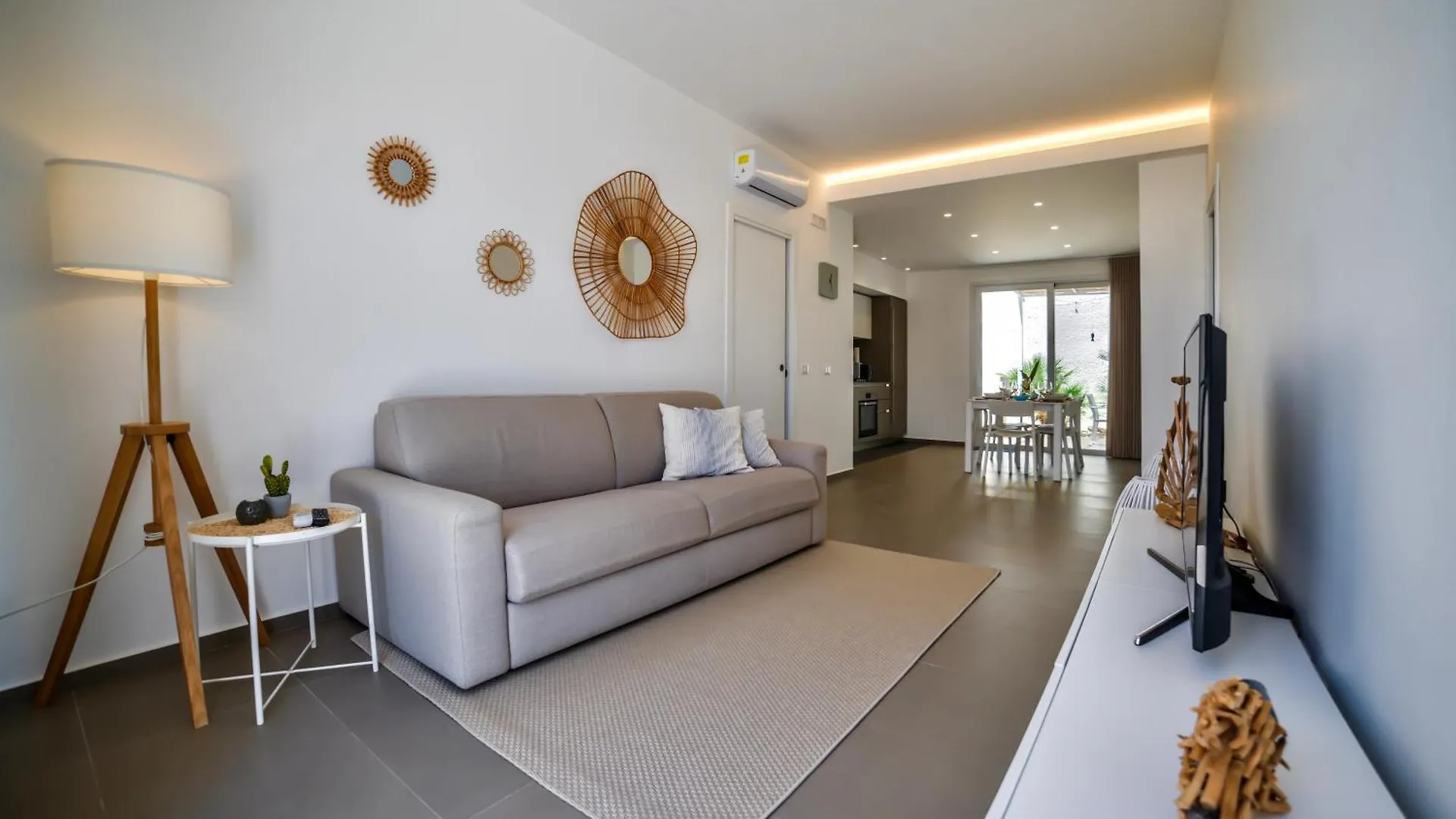 Casa Blanca Villa Exclusive With Private Pool Marina di Ragusa