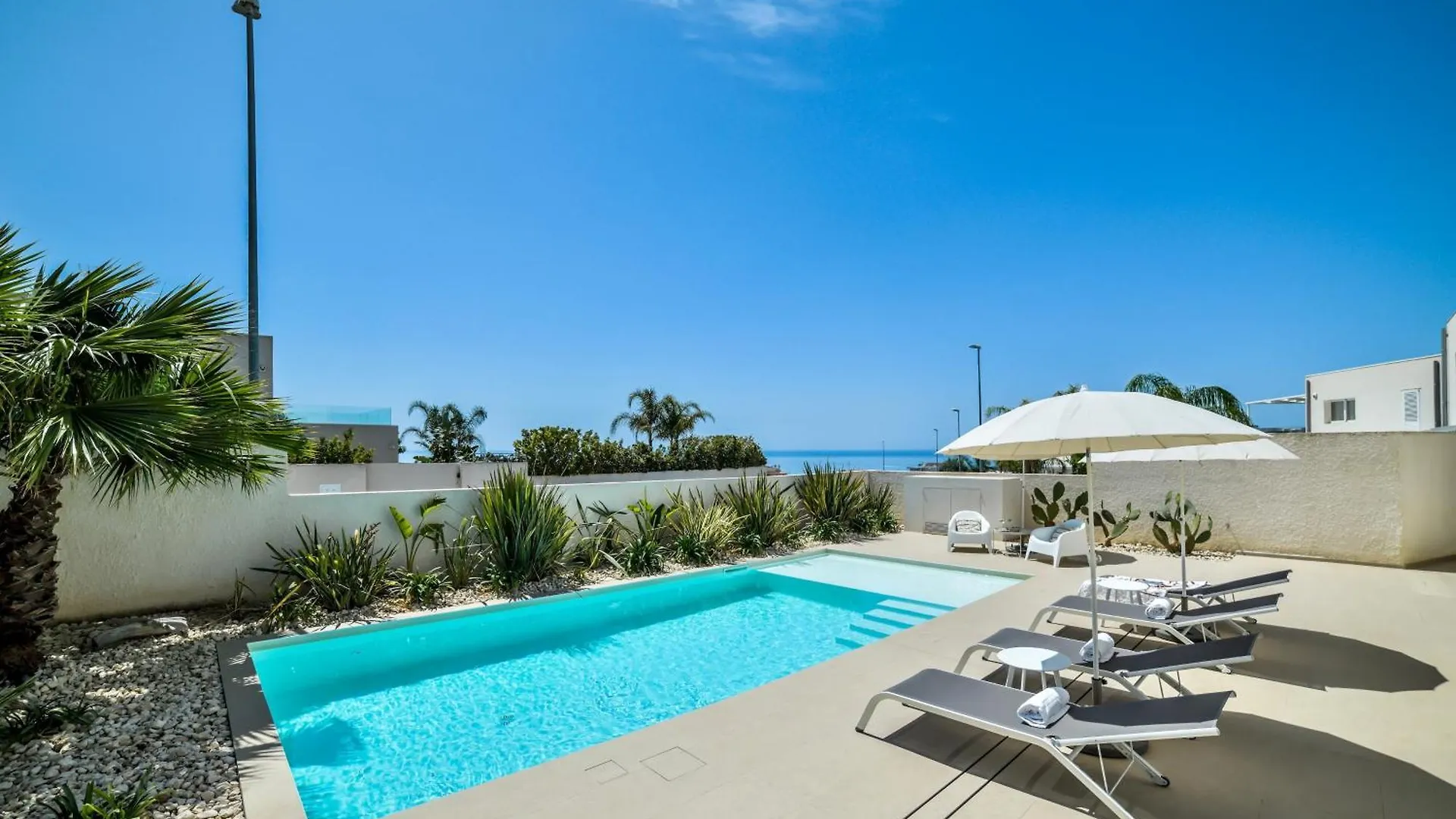 Casa Blanca Villa Exclusive With Private Pool Marina di Ragusa Italy